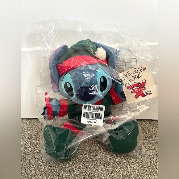 Christmas Stitch plush - Picture 1 of 3